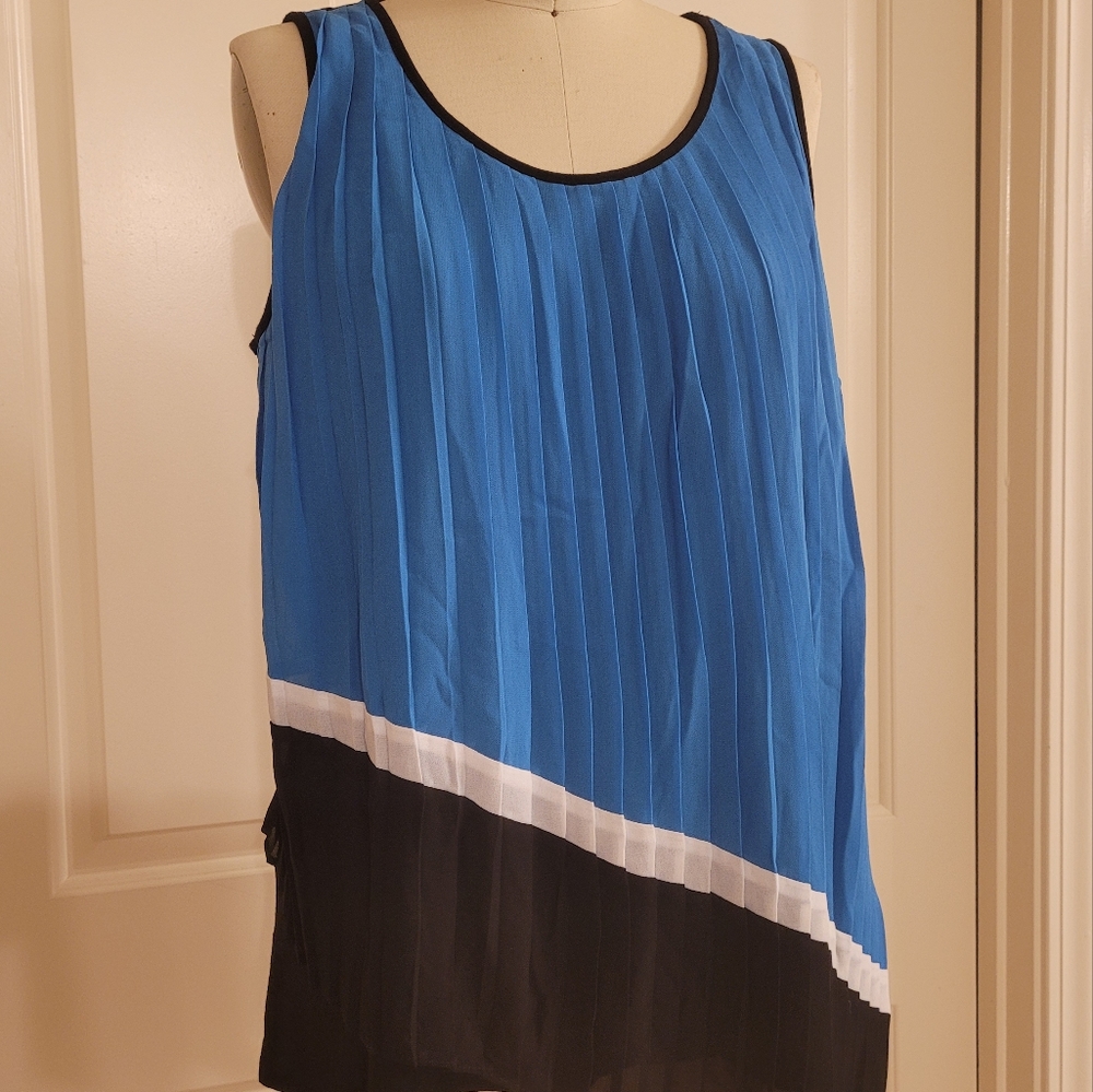 NY Collection Blue Pleated Top Size L NWT